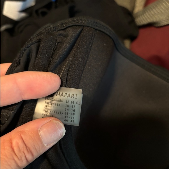 Hapari bikini swim top in black - Picture 4 of 4